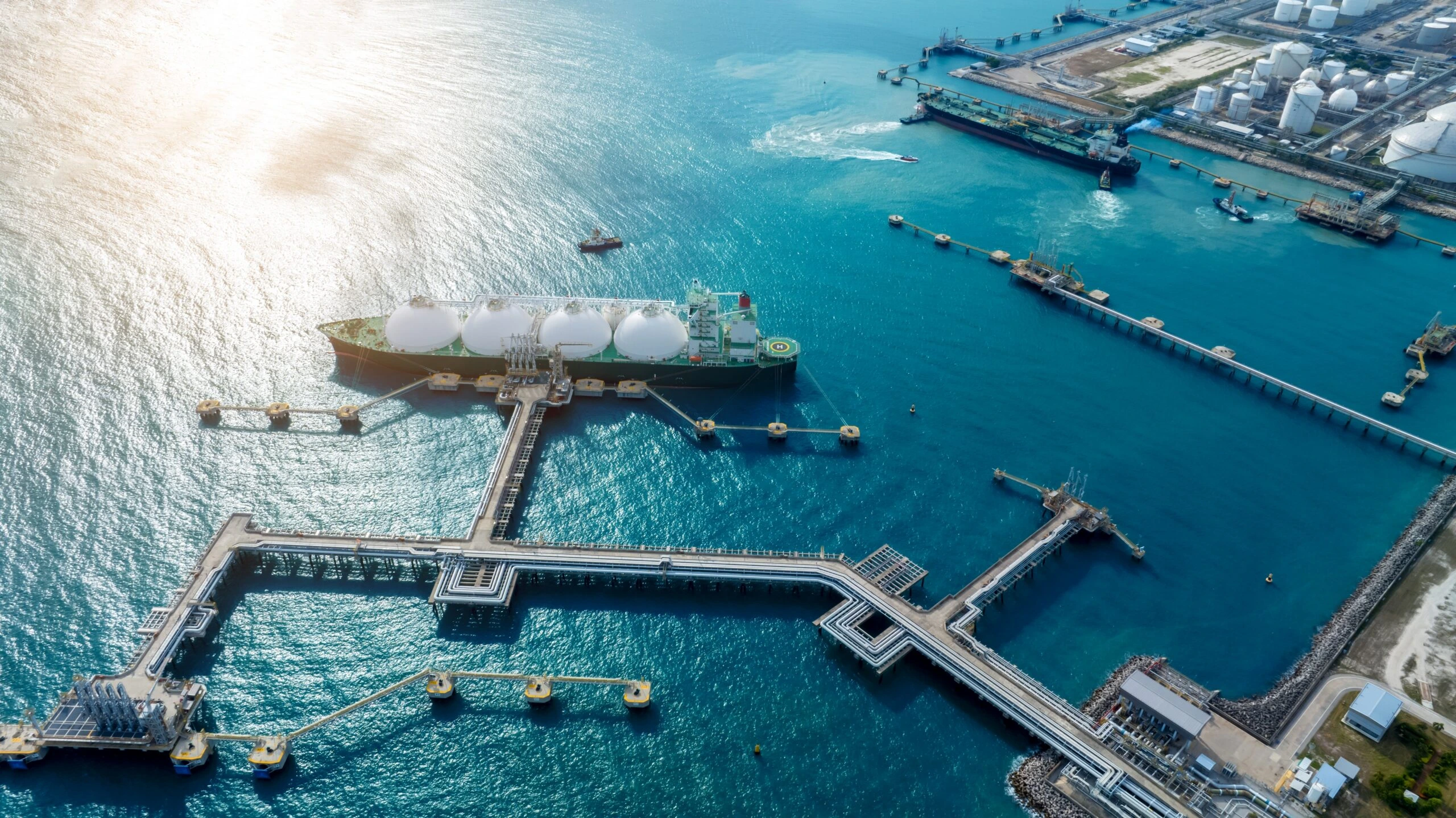 LNG-Gas-terminal-gulf